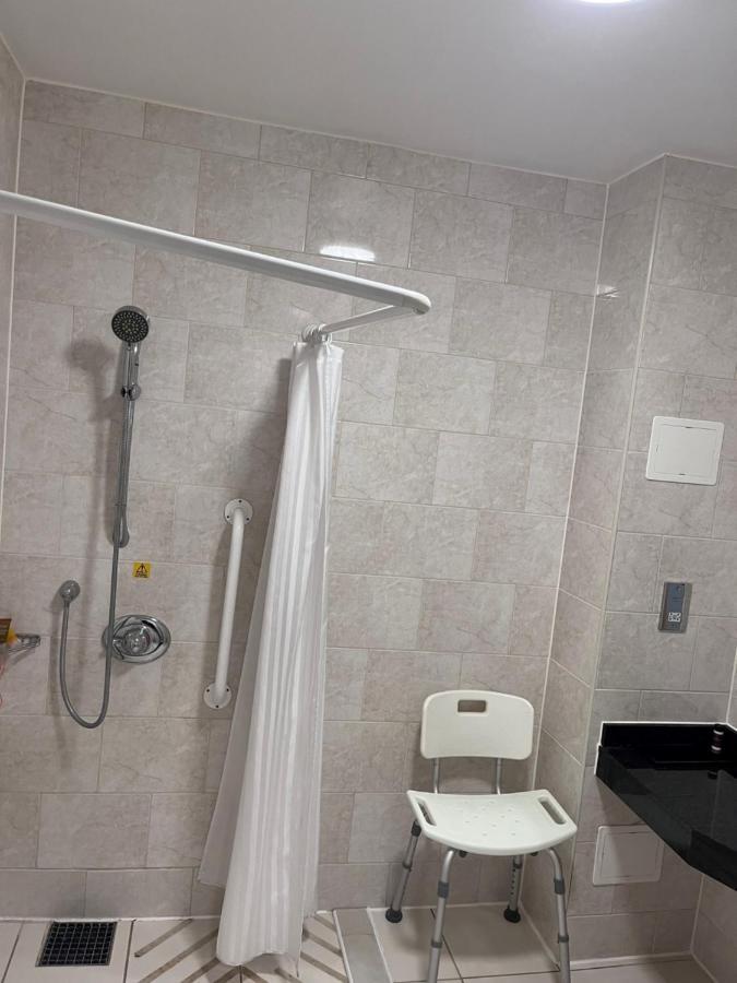 The Wiltshire Hotel, Golf And Leisure Resort スウィンドン エクステリア 写真