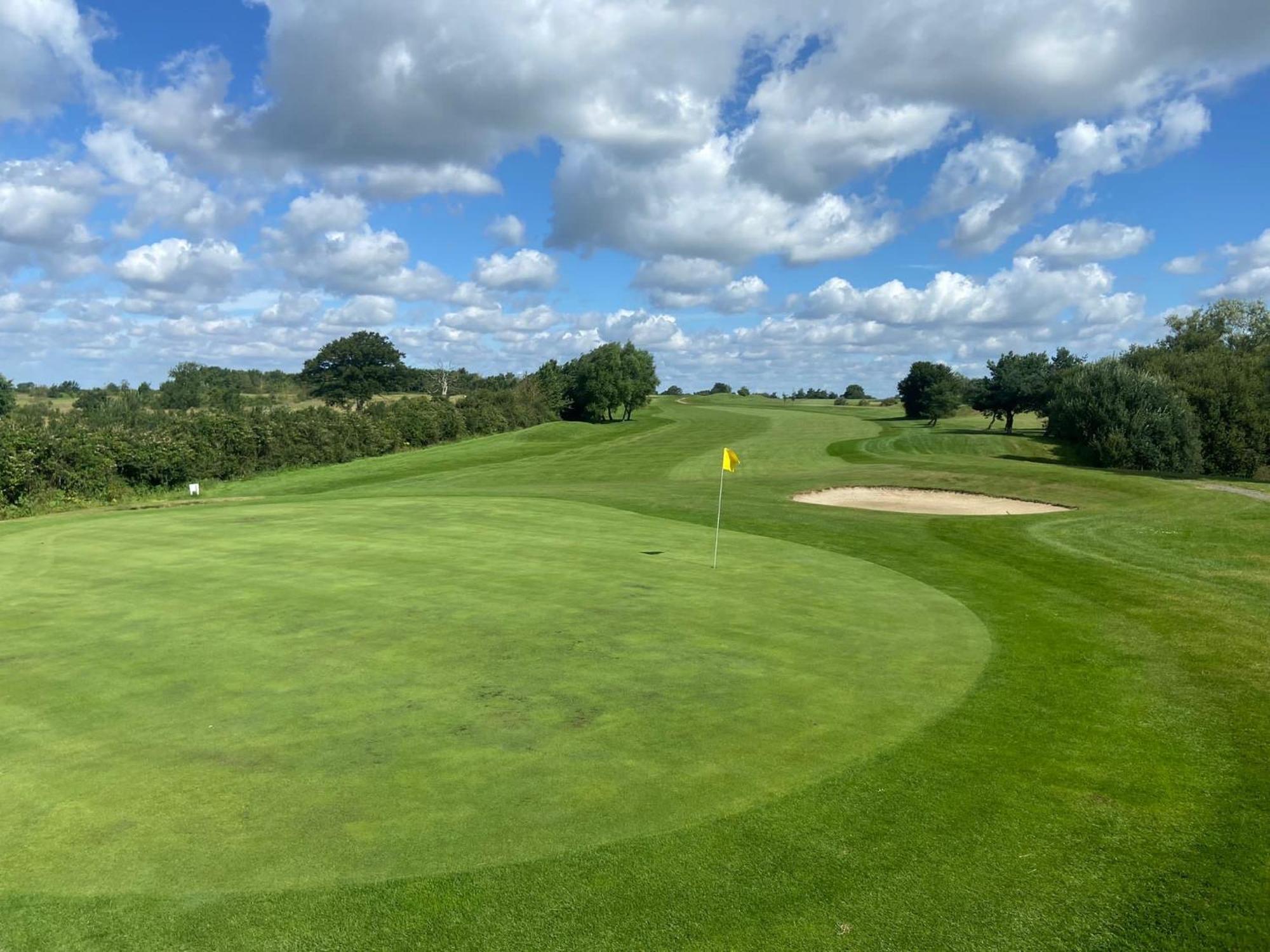 The Wiltshire Hotel, Golf And Leisure Resort スウィンドン エクステリア 写真